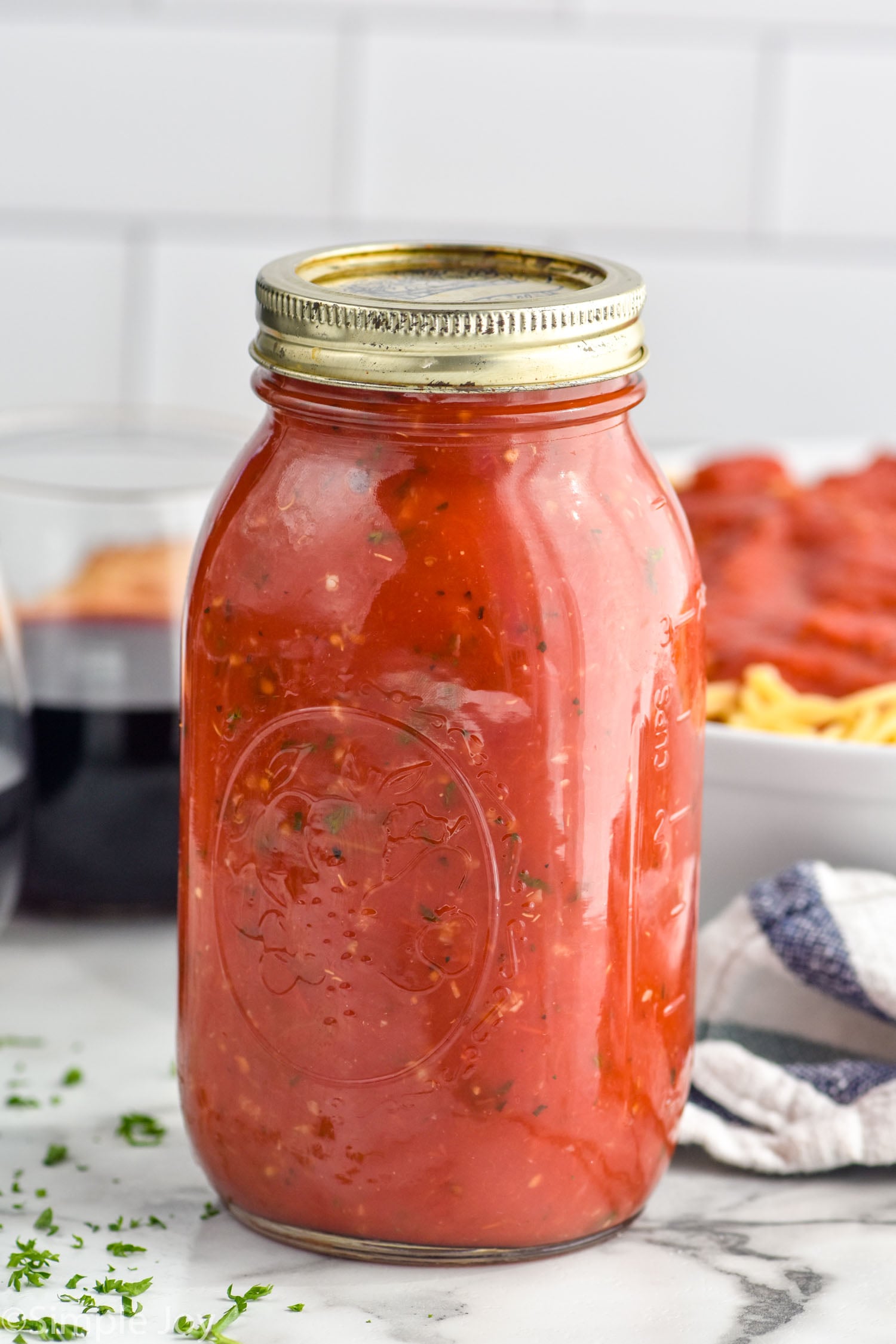 Mama Sauce Magic: Simple Homemade Spaghetti for Family Dinners